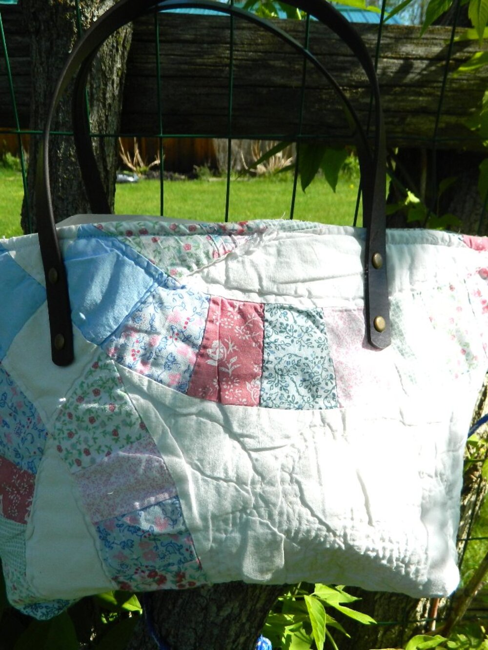 Vintage Wedding Ring Quilt Tote Bag: Large Lined Market Bag with Vegan Leather H